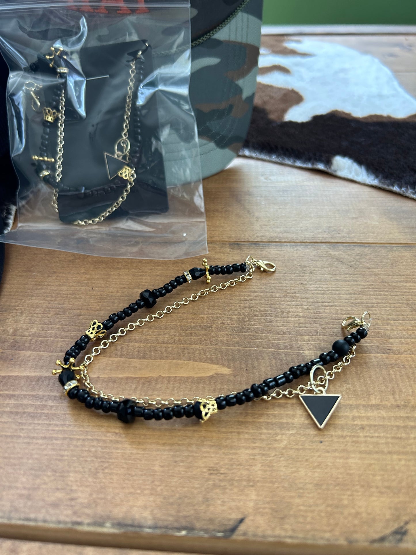 Bella One Hat Charm