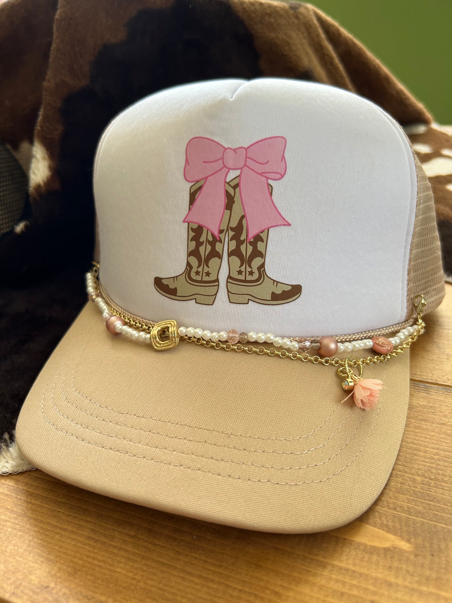 Boots N' Bow Trucker Hat & Chain