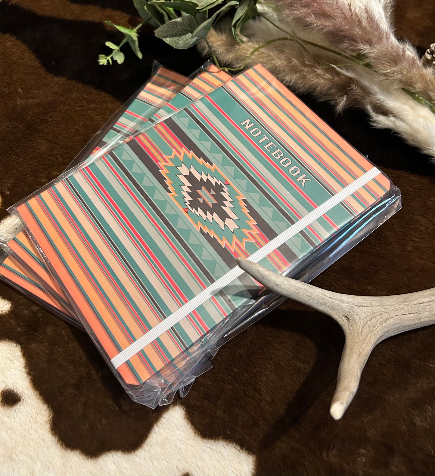 Amora Notebook